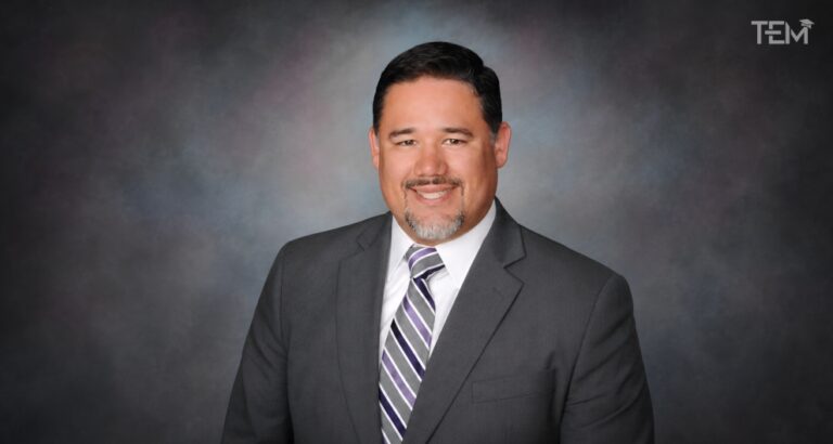 Dr. Antonio Castro