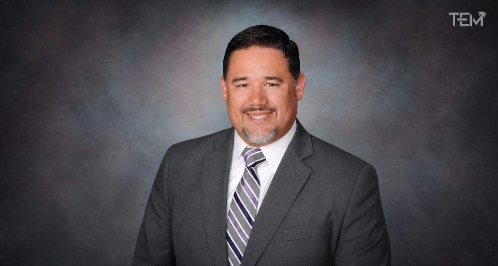 Dr. Antonio Castro