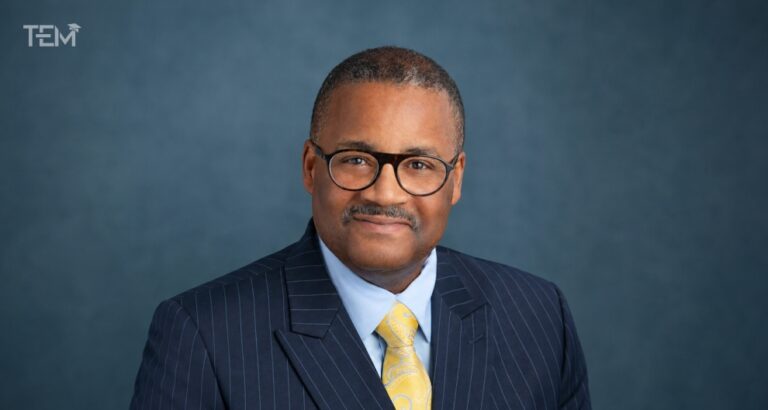 Dr Shawn A Smith